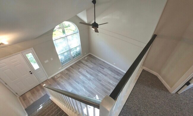 Building Photo - 806 Madison Ct