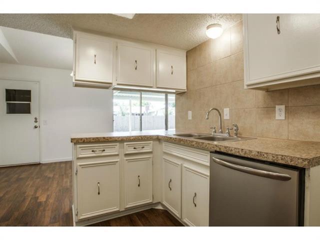 Building Photo - 2108 Richland Dr