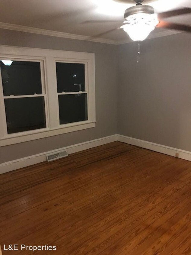 Foto principal - 3 br, 1 bath House - 1405 Hickory Grove Road