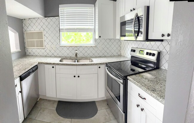 Photo - 214 Columbia Dr Townhome