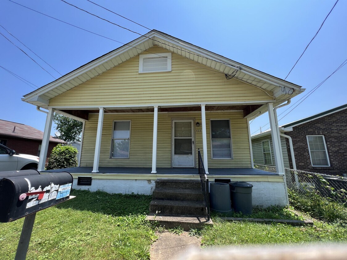 426 Ferguson Ln, Dunbar, WV 25064 House Rental in Dunbar, WV