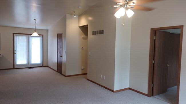 Building Photo - 2206 Berrywood Ct