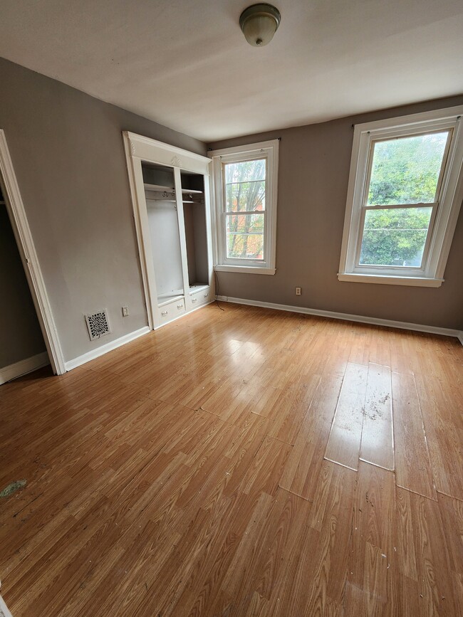 Building Photo - 2530 W Gordon St