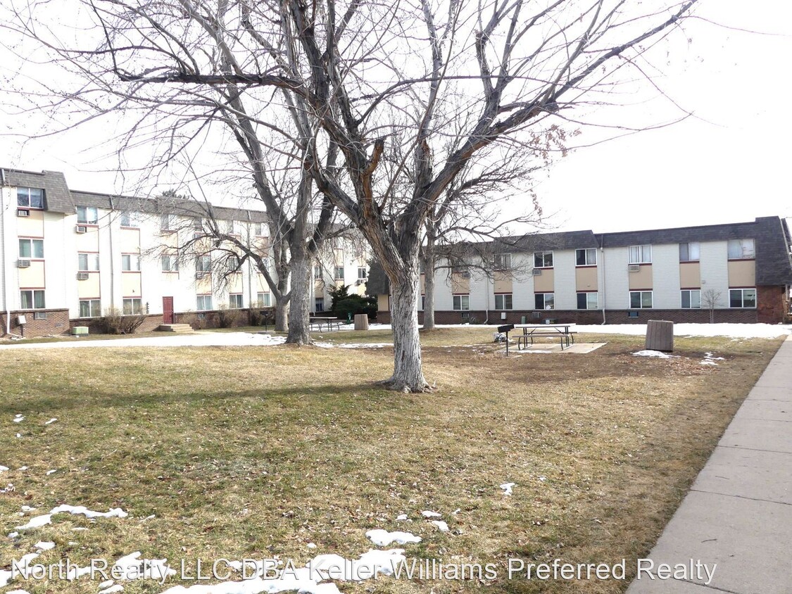 Primary Photo - 3 br, 1 bath Condo - 707 W. 96th Ave. #18