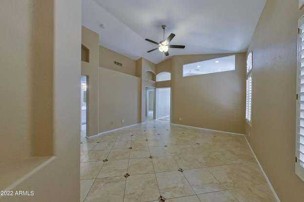 Building Photo - 8416 W Salter Dr