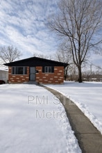 Building Photo - 10189 Count Dr