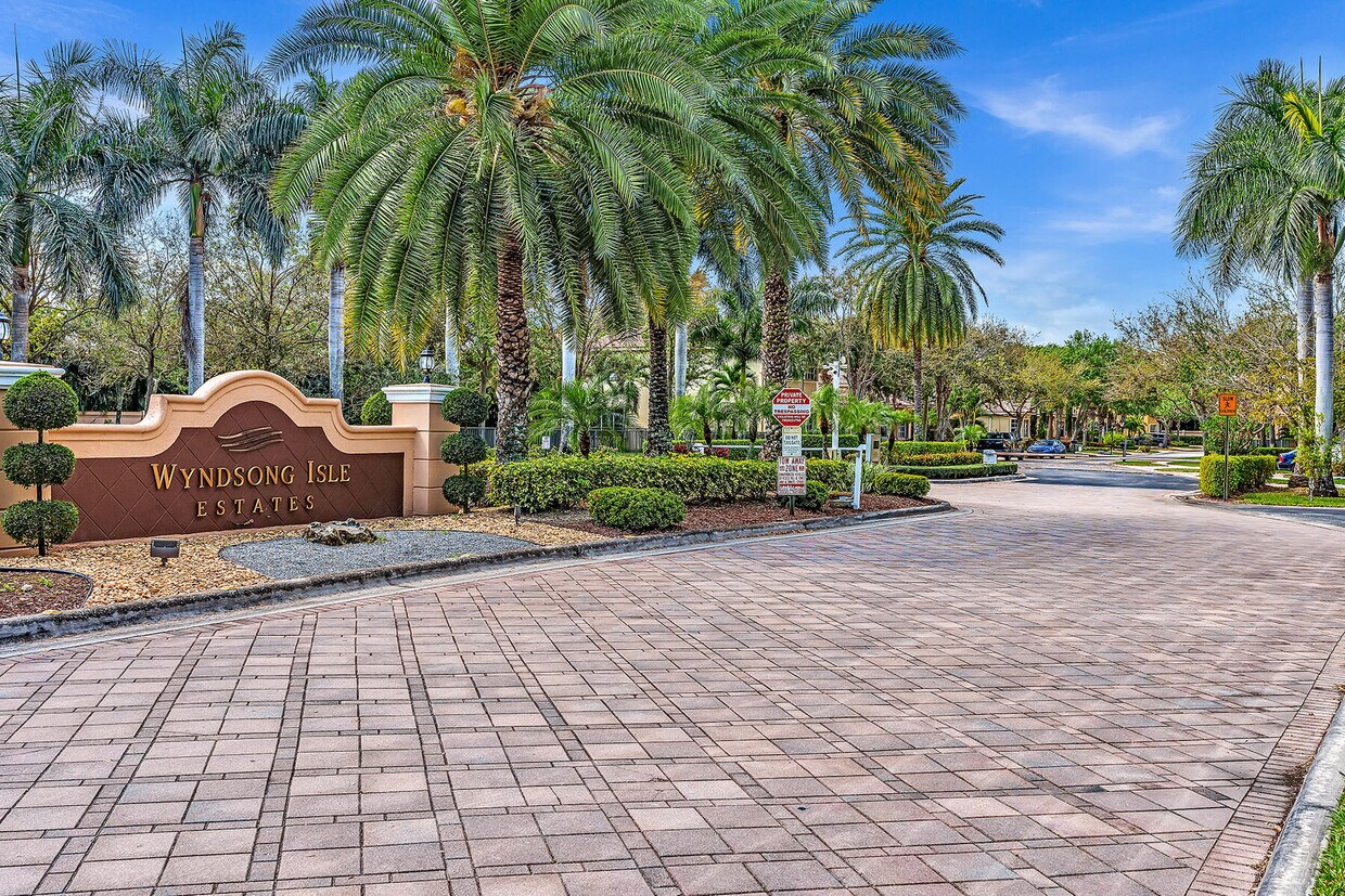 Foto principal - 10139 Isle Wynd Ct