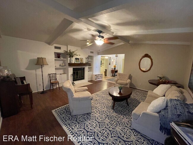 Foto del edificio - 3 br, 2 bath House - 1328 W Parkway Dr.