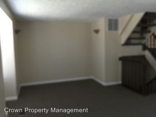 Building Photo - 1402 David Ln