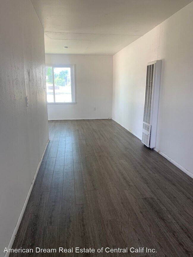 Building Photo - 1 br, 1 bath House - 13856 Front St.