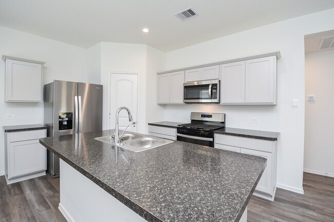 Foto del edificio - 5718 Sycamore Glen Dr