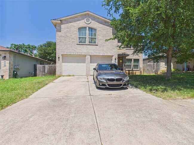 Foto del edificio - 4004 Reeders Dr