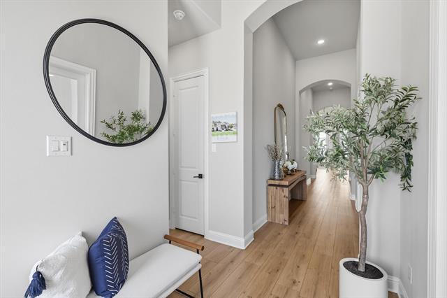 Building Photo - 2016 Strolling Wy