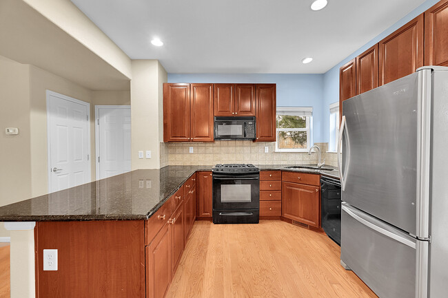 Foto del edificio - 2233 Watersong Cir