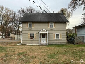 Building Photo - 254 S Plainfield Ave