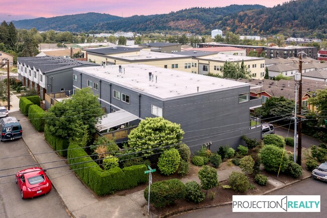 Photo - 6838 N Pittsburg Ave Townhome