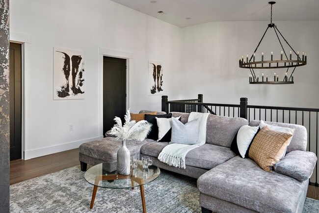 Building Photo - 19 Shirley Rd