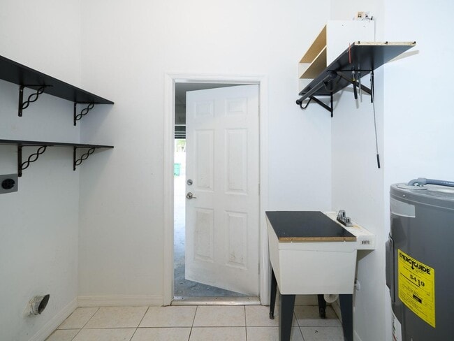 Foto del edificio - 14186 SW 32nd St