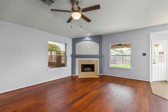 Building Photo - 15510 Anton Dr