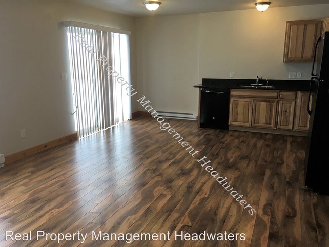 Building Photo - 3692 Travertine Way