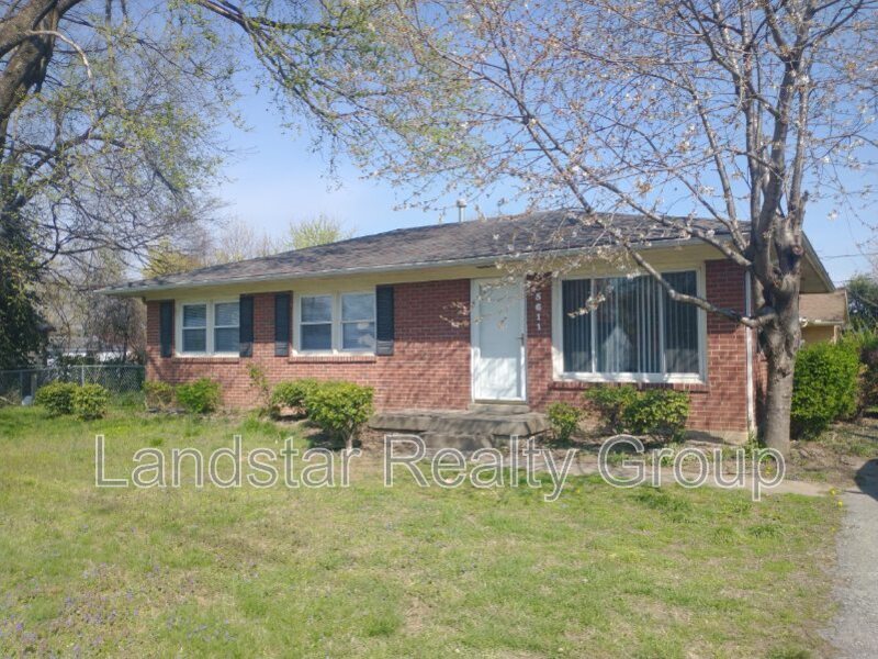 Foto principal - 5611 Johnsontown Rd