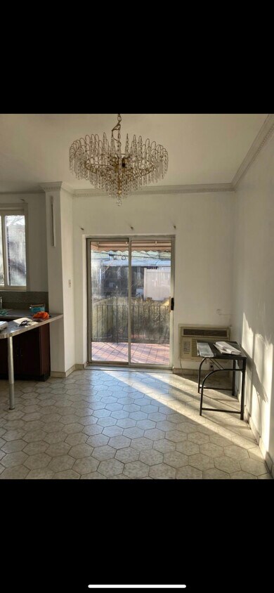 Primary Photo - 2222 E 29th St