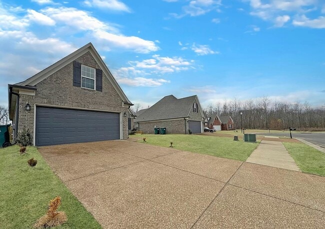 Building Photo - 1337 Benjamin Harrison Dr
