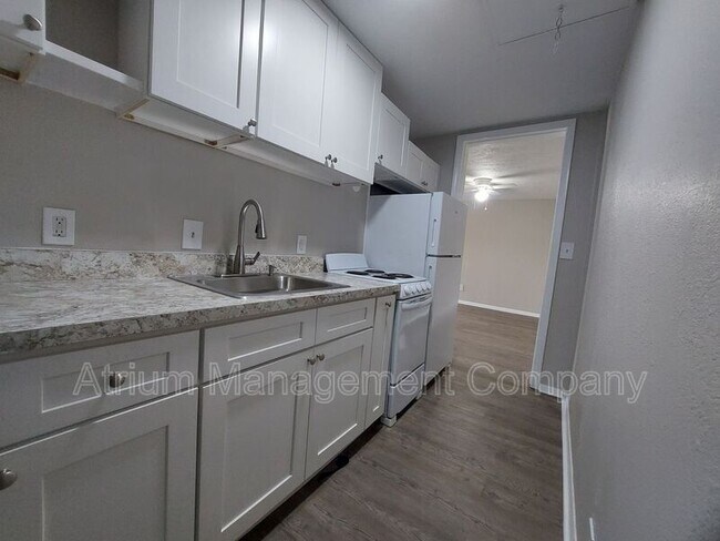 Foto del edificio - 1295 N Holland Pkwy