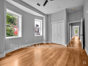 Building Photo - 707 Druid Park Lake Dr