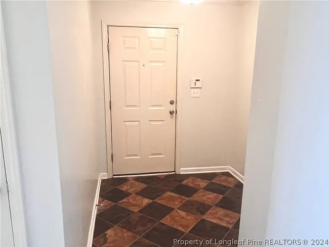 Building Photo - 1841 Balmoral Dr