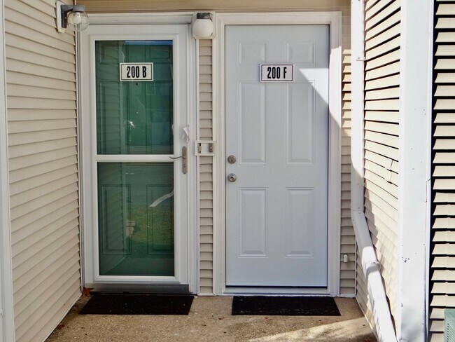 Foto del edificio - Beautifully Remodeled 2 Bed/2 Bath in Deer...
