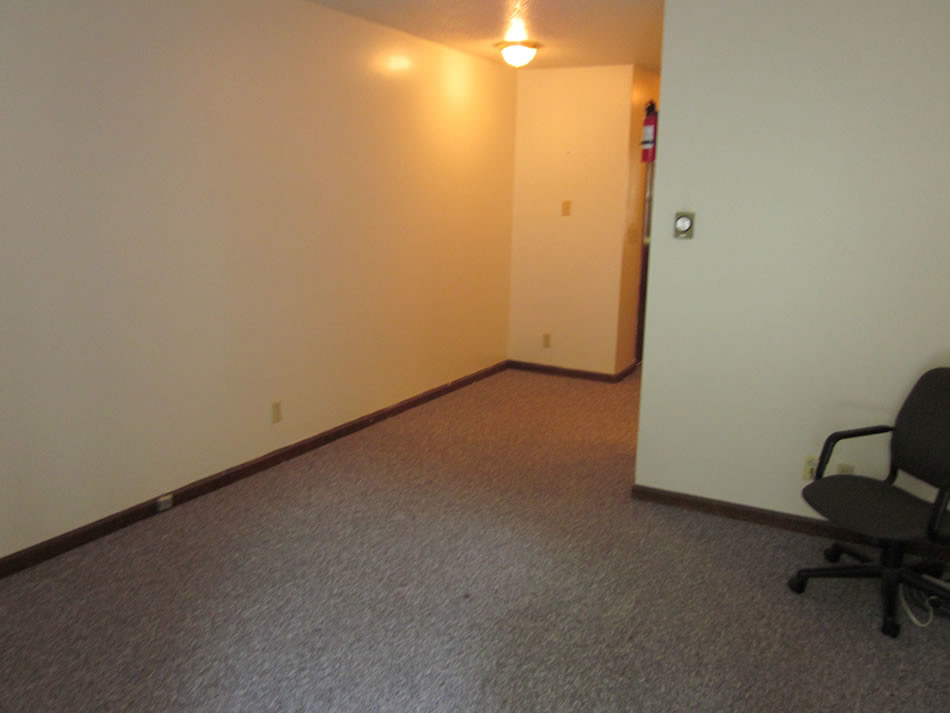 Primary Photo - 403 W White St