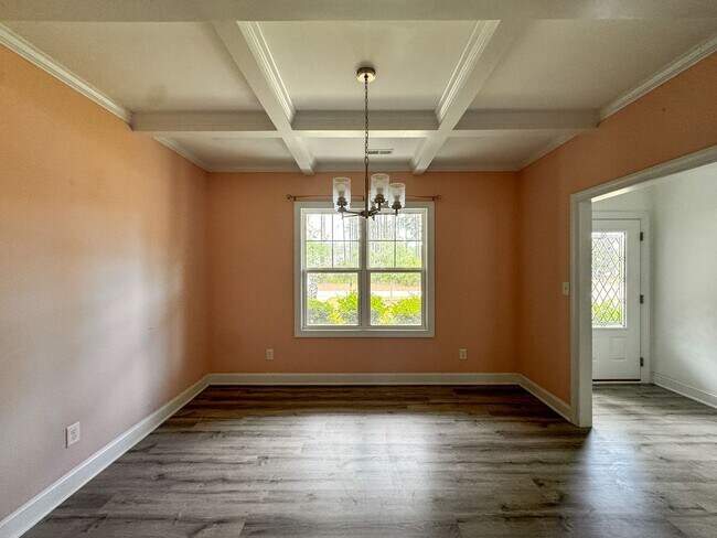 Foto del edificio - Gorgeous 4 Bed 3.5 Bath Executive Home with Community Amenities