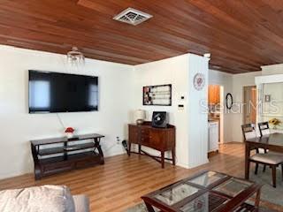 Foto del edificio - 421 Riviera St