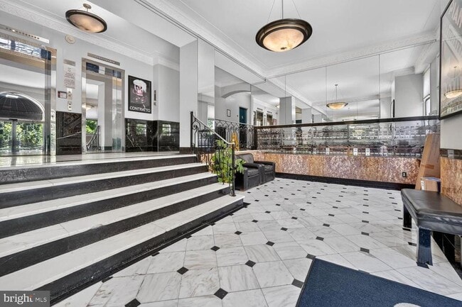 Building Photo - 2515 K St NW