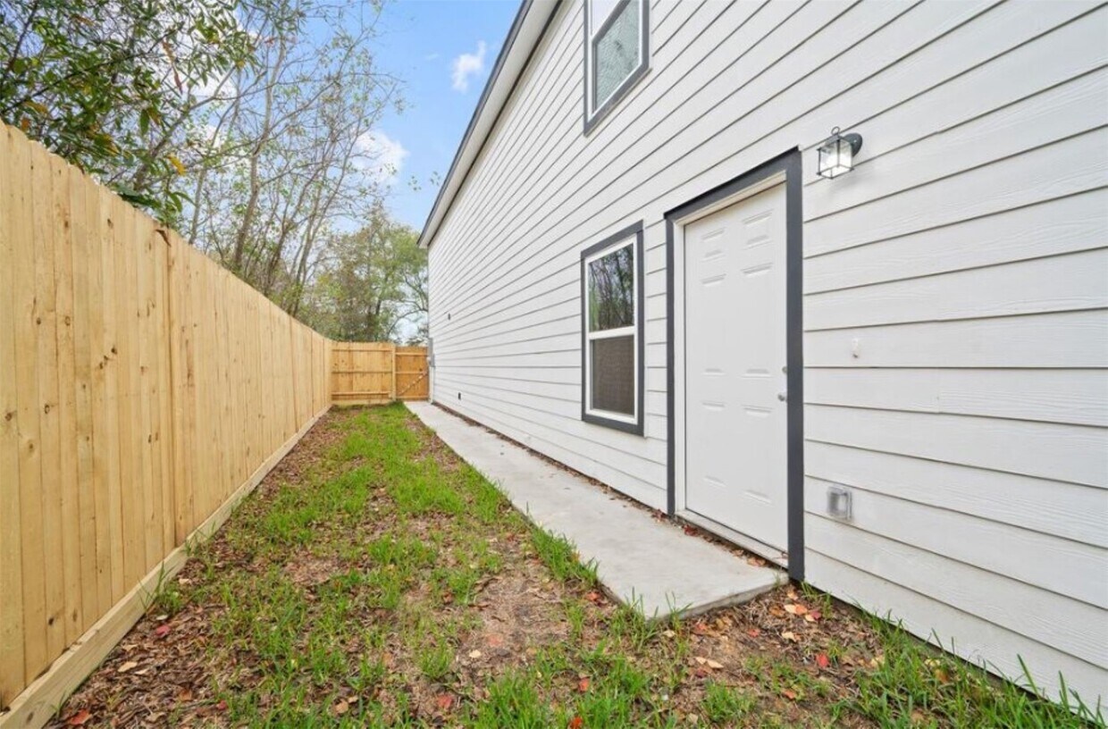 Foto principal - 8120 Laura Koppe Rd