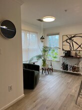 Building Photo - 121 Timberbrook Ln