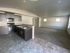 Building Photo - 61539 Aaron Way