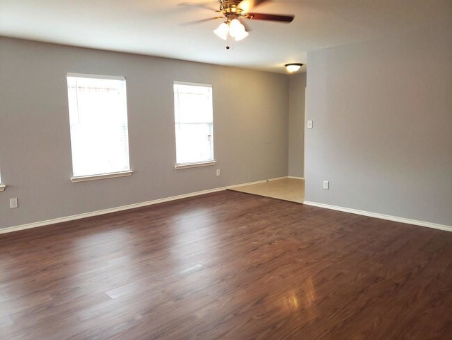 Foto del edificio - 3465 Hidden Canyon Rd