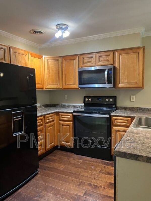 Foto del edificio - 4427 Townhouse Way