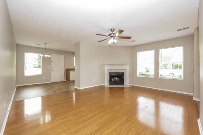 Foto del edificio - 1525 Danville Cir