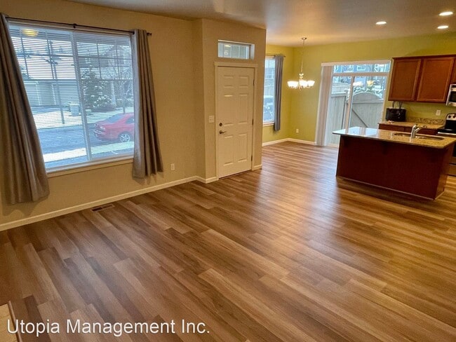 Foto del edificio - 3 br, 2.5 bath House - 353 Holland Ave.