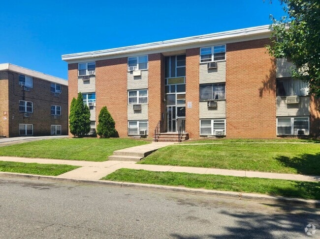 Building Photo - Riley Realty, LLC