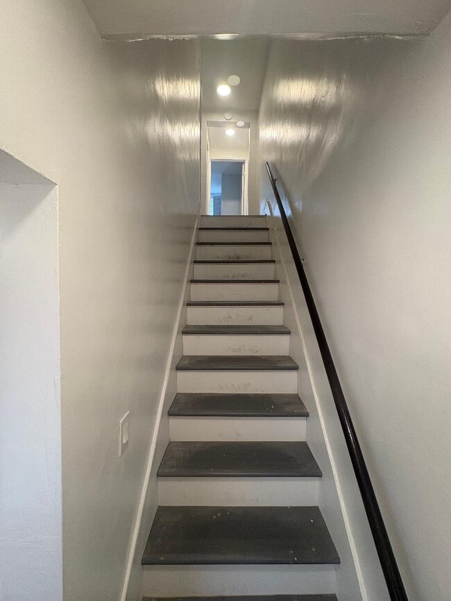 Foto del edificio - 429 Monongahela Ave