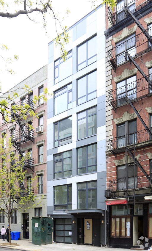 Building Photo - 436 E 13th St