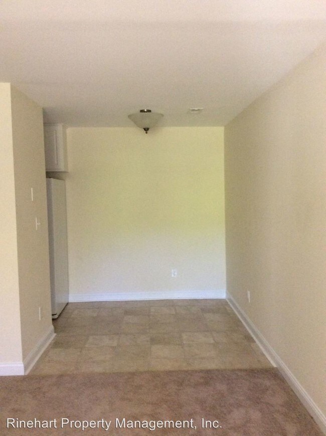 Building Photo - 1112 Chandler Dr