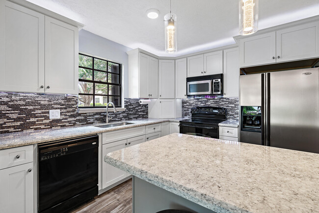 Building Photo - 7367 SE Jamestown Terrace  Hobe Sound Fl 3...