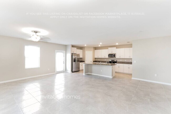 Building Photo - 2231 Jungle Dr