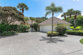 Building Photo - 2584 Muirfield Ct