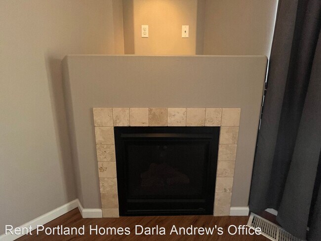Foto del edificio - 2 br, 2.5 bath House - 324 NE EDGEWAY DR #...